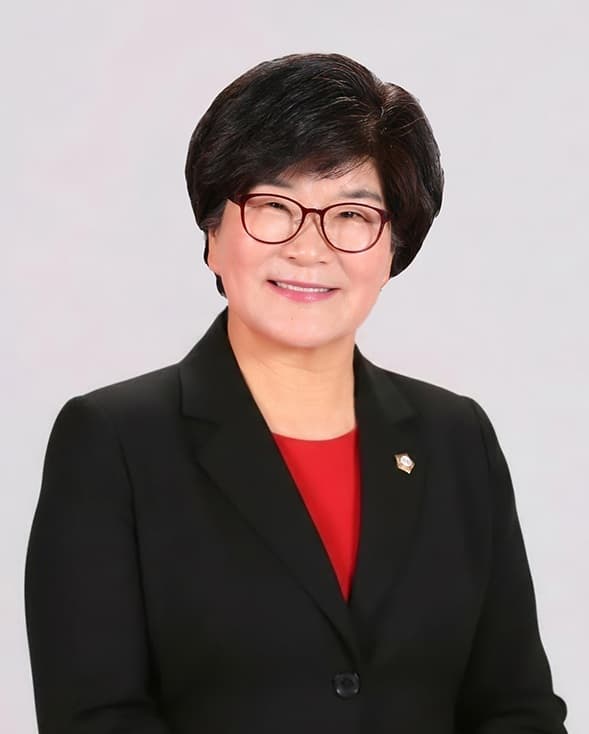 유인애