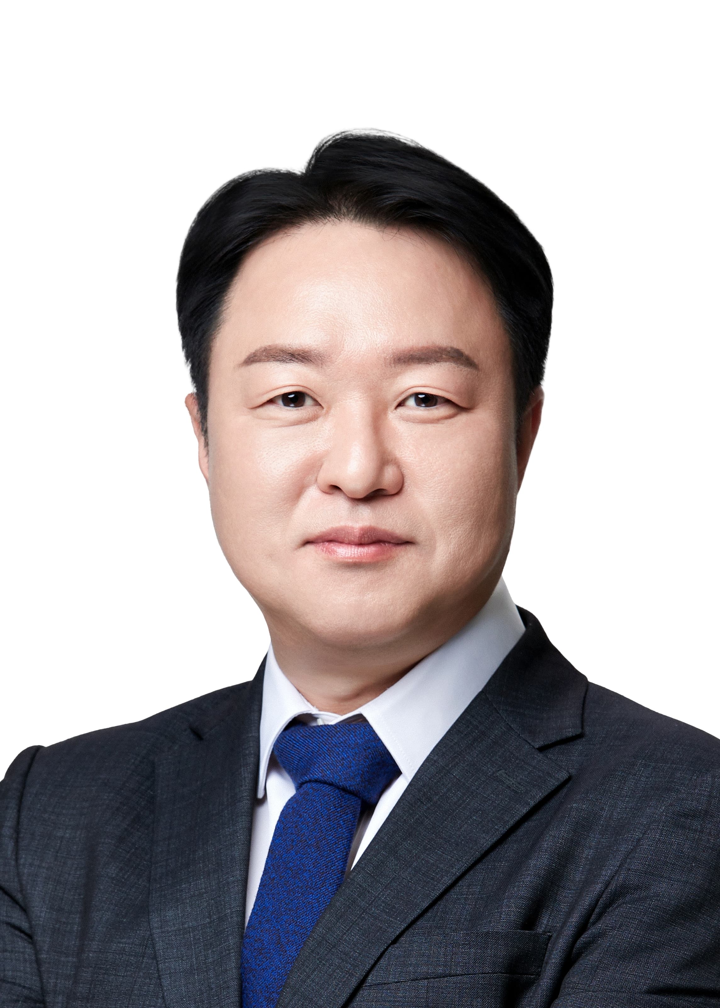 신현일
