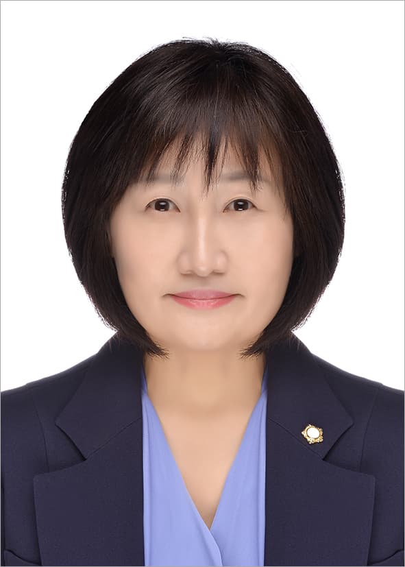 최은영