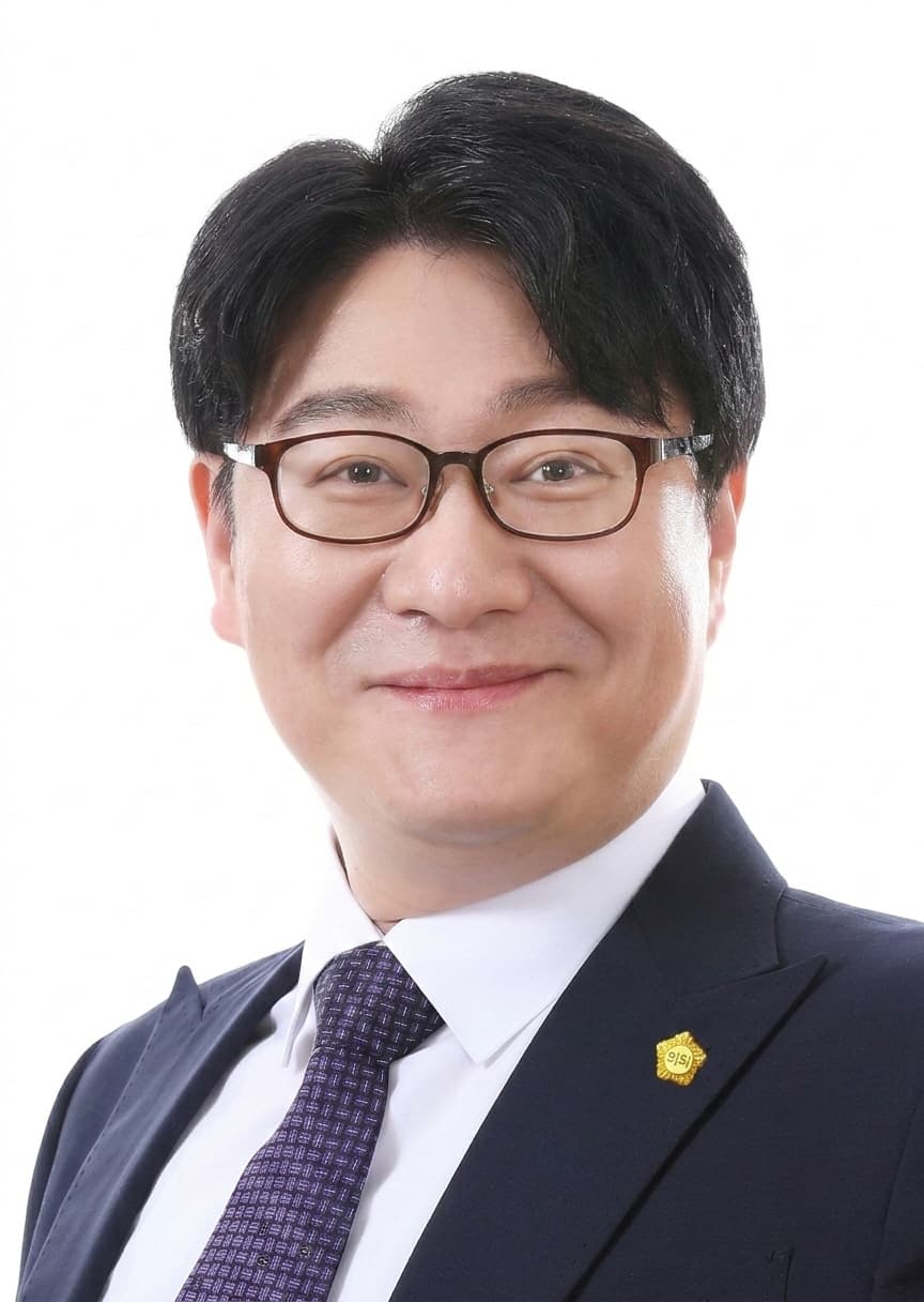 변준호