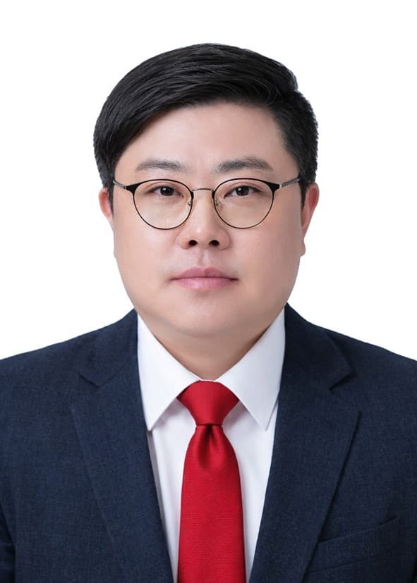 윤구영