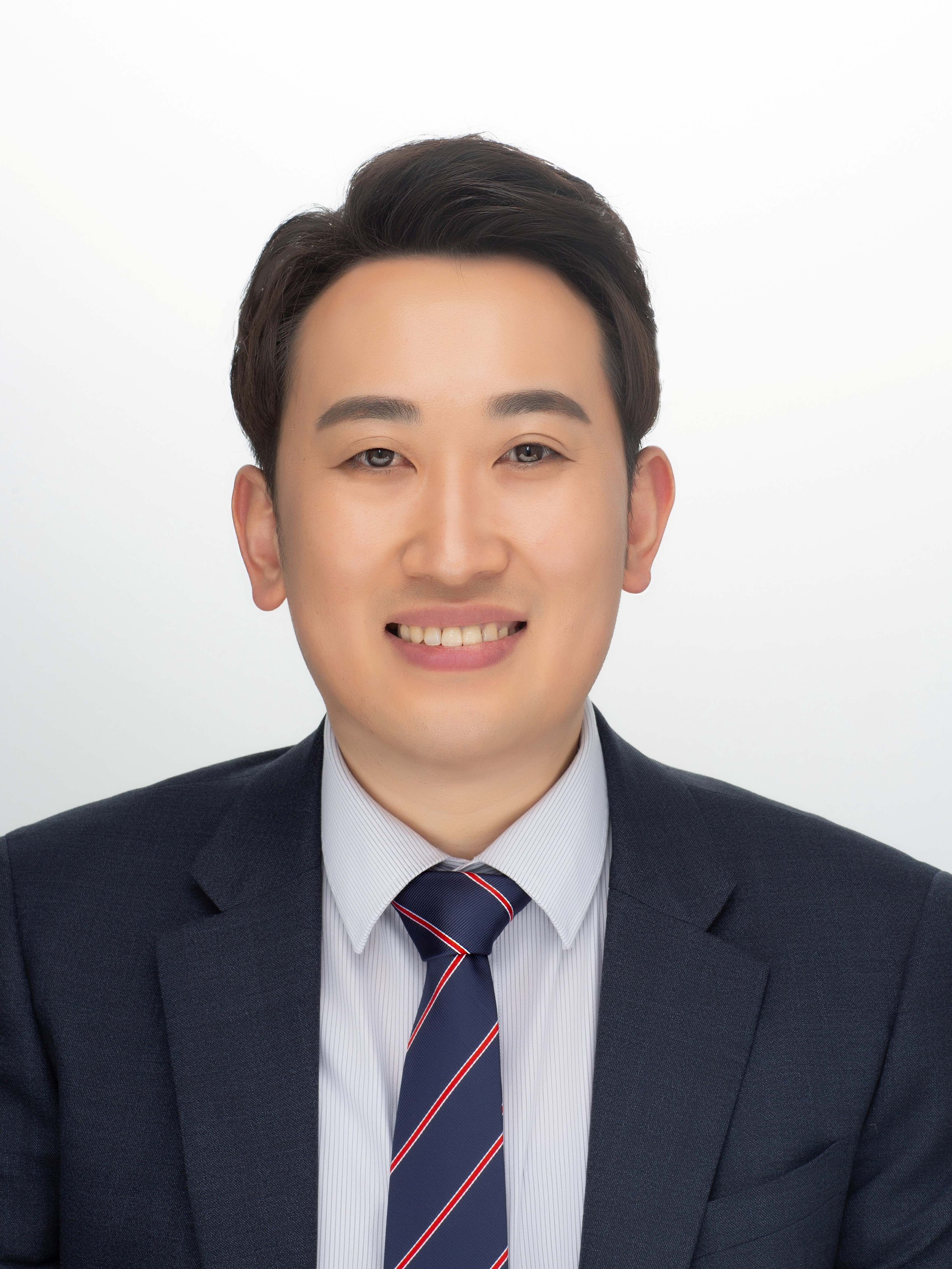 김진웅