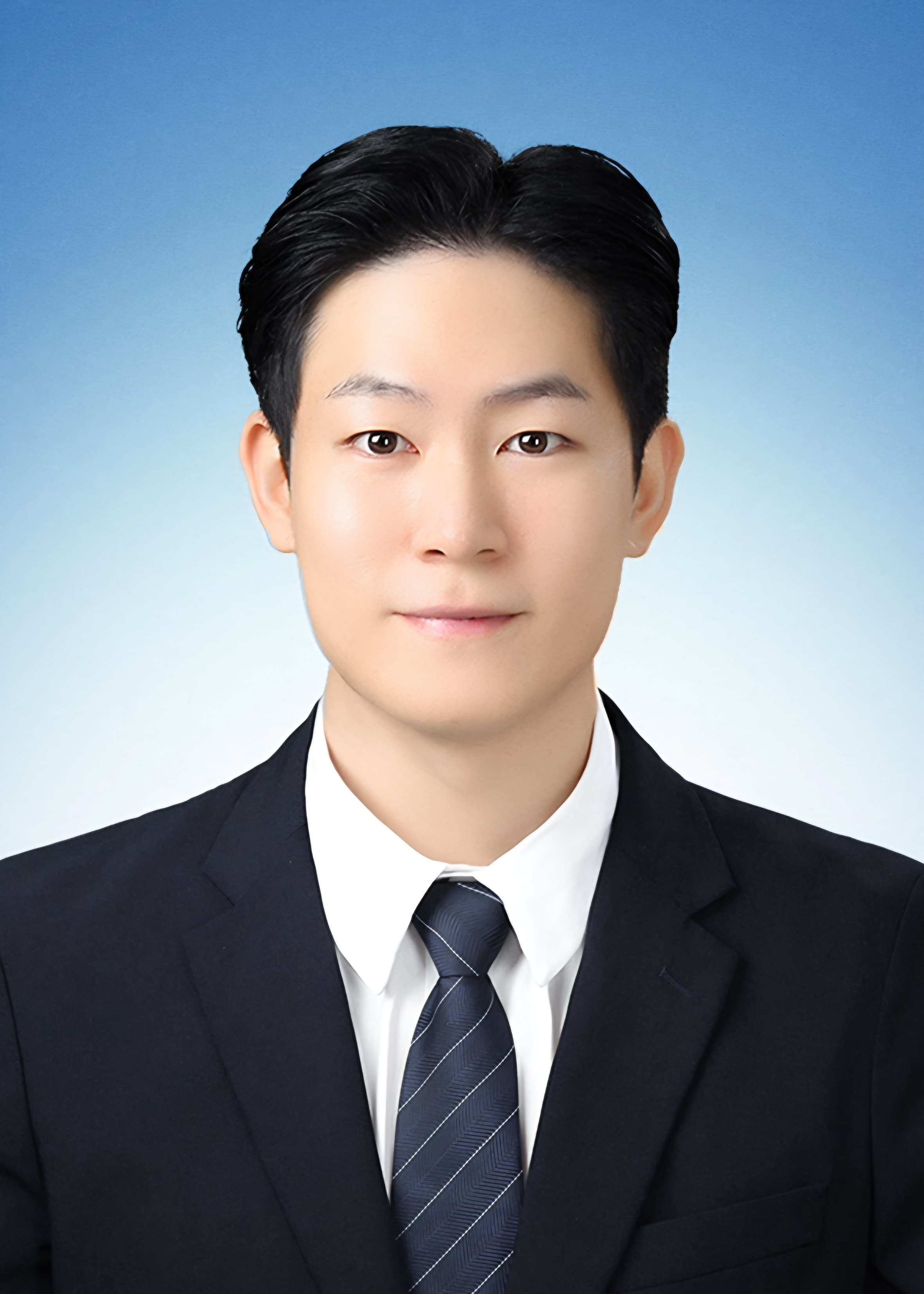 김건우