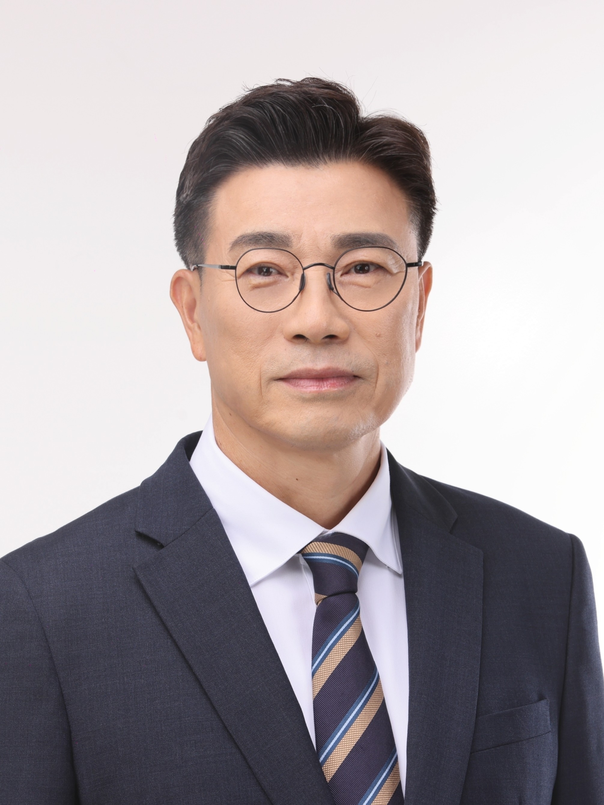 최원용