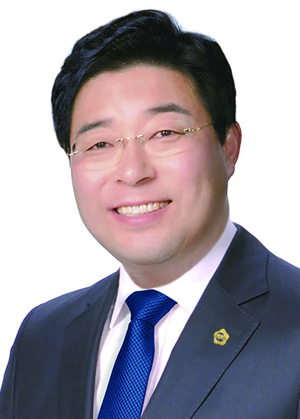 신민호