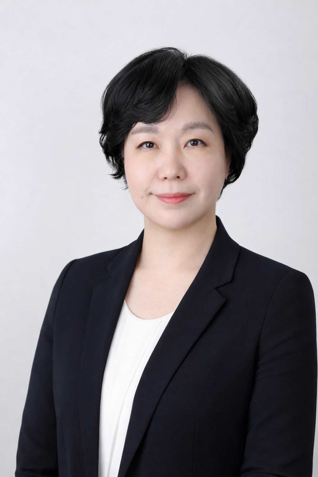 윤지영