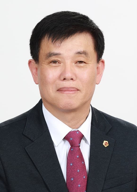 이영욱