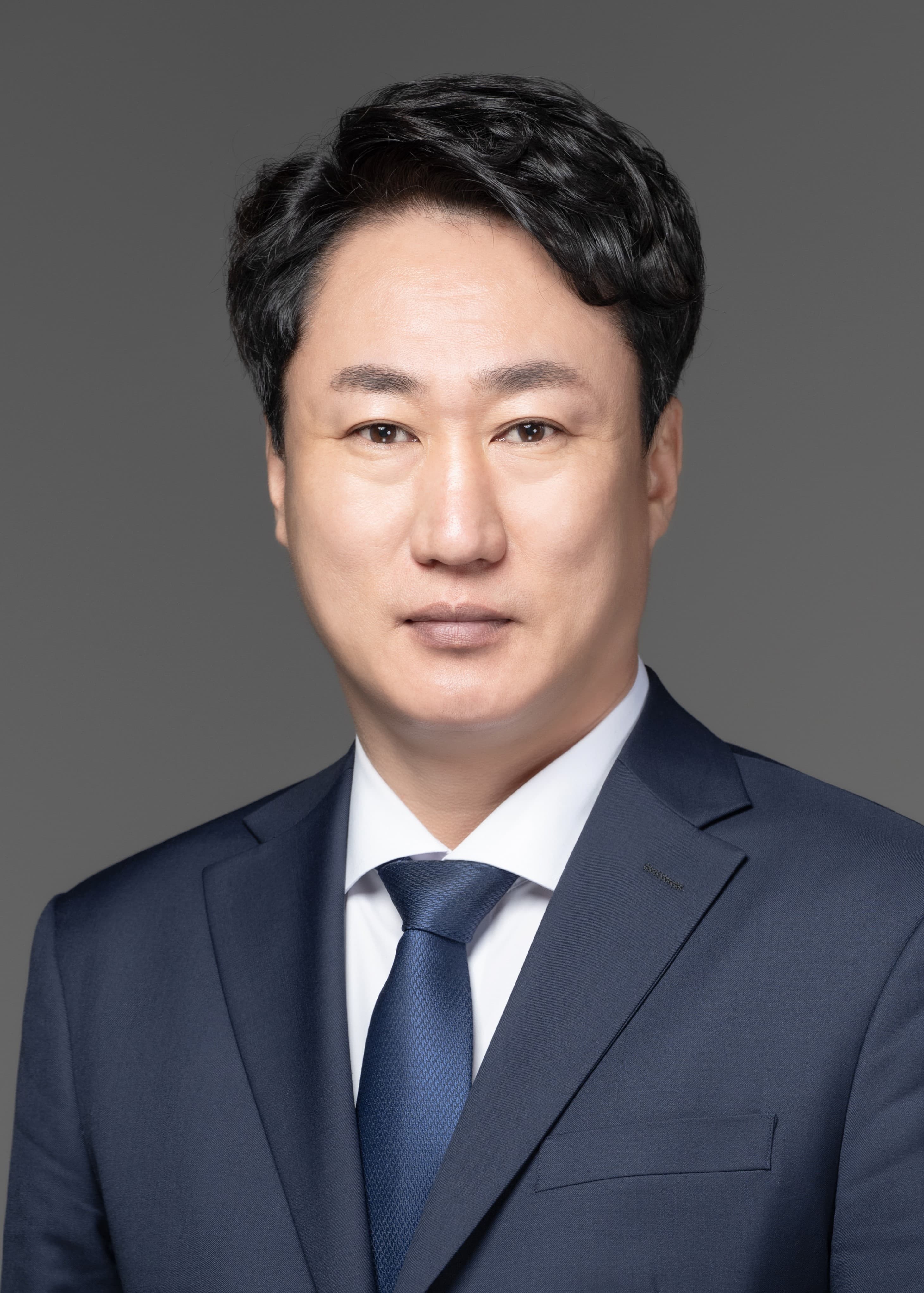 진형석