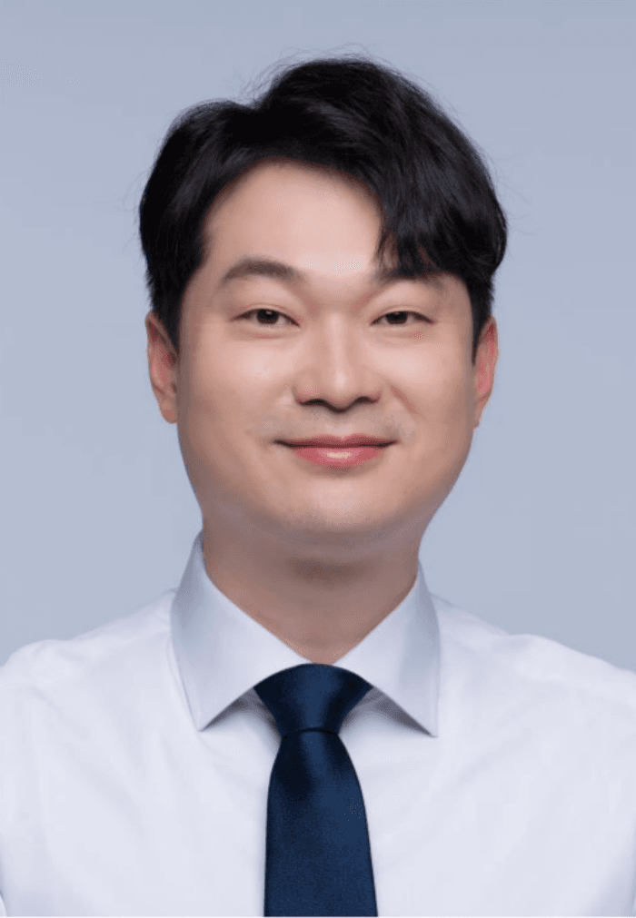 김동아