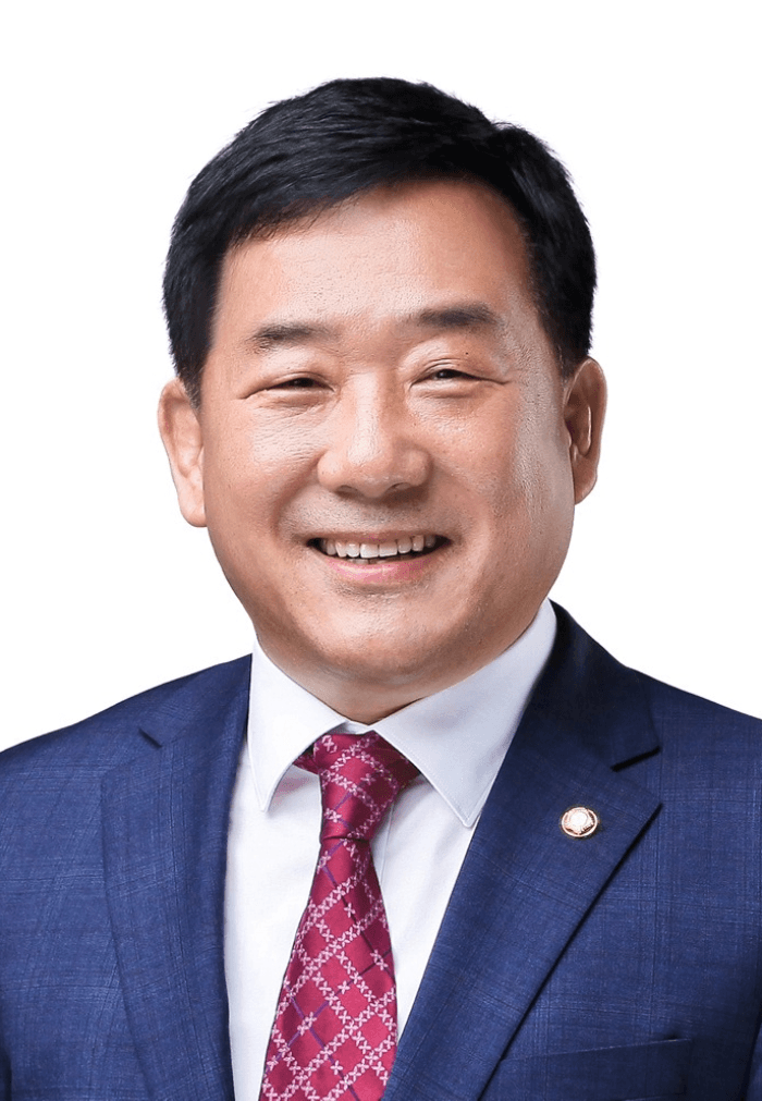 박성민